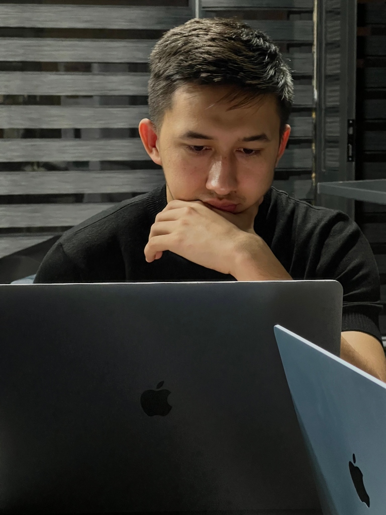 Ziyodullo Aliyev coding
